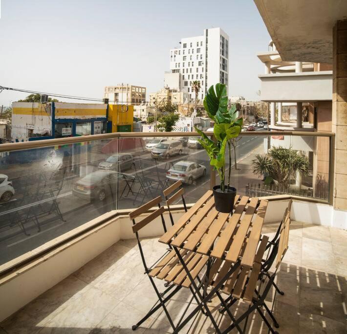 Welcanza - Hayarkon Apartments & Studios テル・アビブ エクステリア 写真